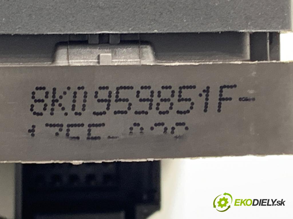 AUDI A4 B8 Kombi 2015 110 kW 2.0 TDI 1968 Prepínač okien 8K0959851F (Prepínacie páčky pod volantom)