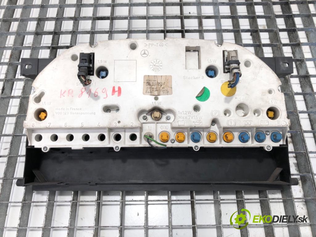 VW LT 28 35 Autobus 2001 80 kW 2.5 TDI 2461 Prístrojovka 2D0919850F (Prístrojová doska)