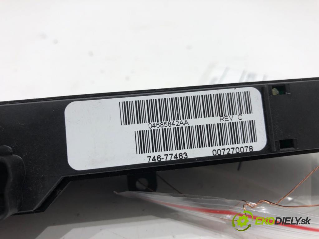 CHRYSLER VOYAGER IV nadwozie wielkoprzestrzenne (MPV) 2008 160 kW 3.8 3778 Spínač svetiel výstražných (núdzových) 04685842AA (Prepínacie páčky pod volantom)