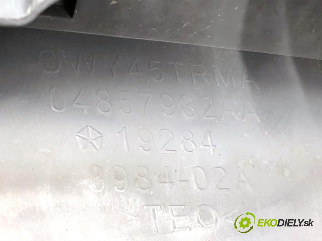 CHRYSLER VOYAGER IV nadwozie wielkoprzestrzenne (MPV) 2008 160 kW 3.8 3778 mřížka maska 04857982AA (Mřížky (masky) chladičů)