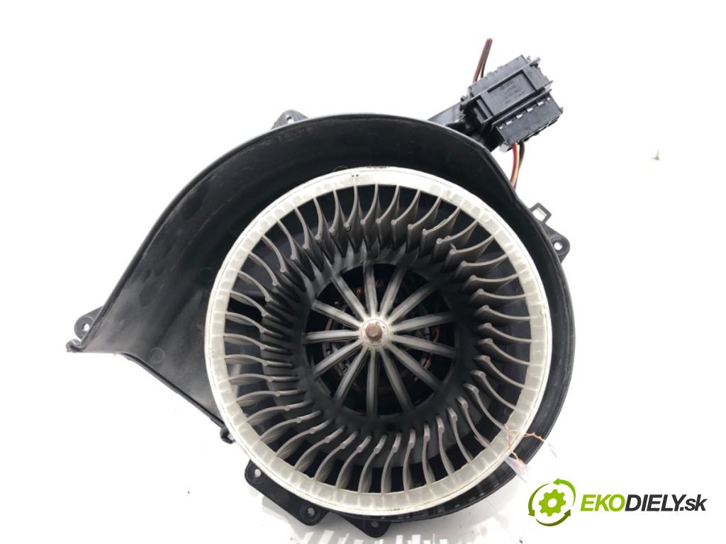 SKODA RAPID liftback 2015 55 kW 1.2 1198 ventilátor kúrenia 6R1819015