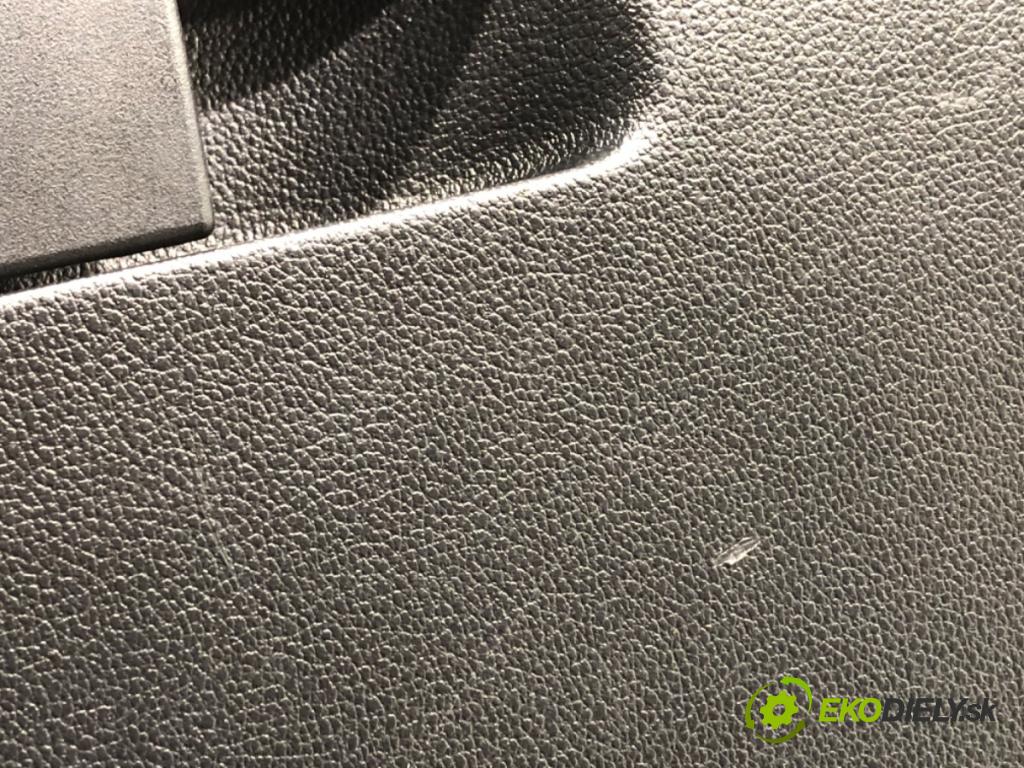 SKODA RAPID liftback 2015 55 kW 1.2 1198 Priehradka, kastlík spolujazdca 5JB857097E (Priehradka (kastlík))