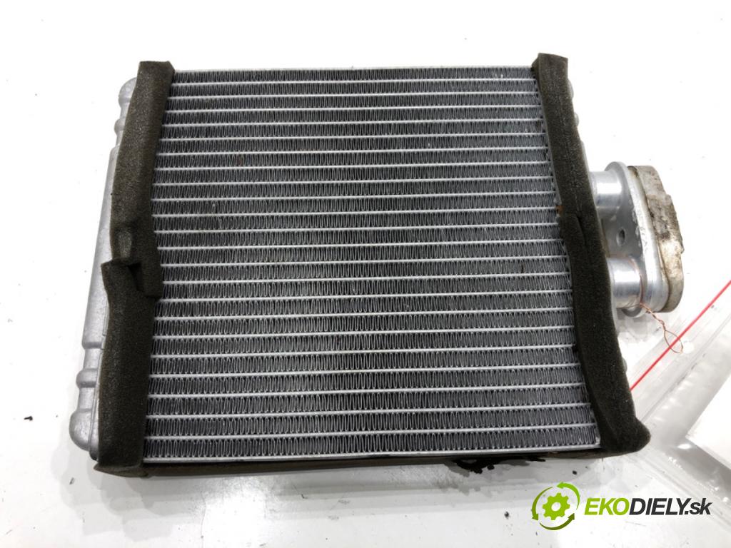 SKODA RAPID liftback 2015 55 kW 1.2 1198 topné těleso radiátor topení 48237016 (Radiátory topení)