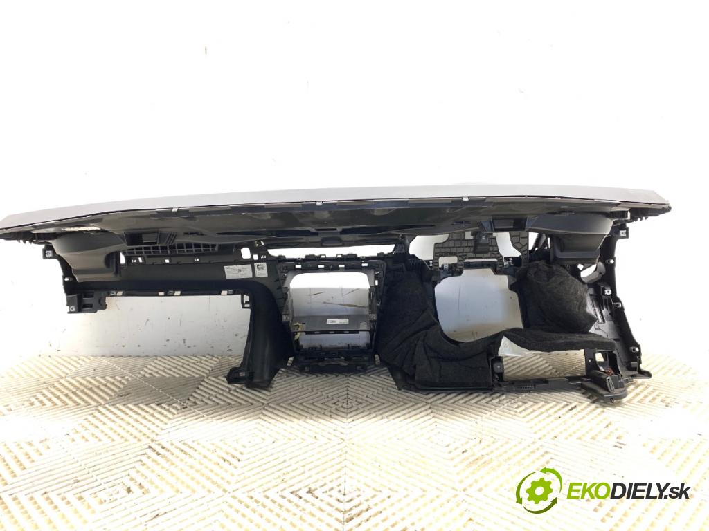 SKODA RAPID liftback 2015 55 kW 1.2 1198 Palubná doska ZÁBORY: silentbloku pasy 5JA880201D 1ST880204