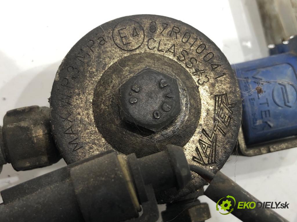 SKODA RAPID liftback 2015 55 kW 1.2 1198 Reduktor do plynového pedálu LPG 67R-016865 (LPG)