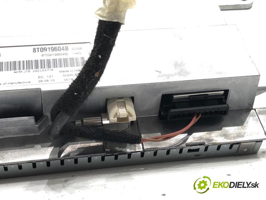 AUDI A4 B8 Kombi 2015 110 kW 2.0 TDI 1968 Dislpej 8T0919604B (Prístrojová doska)