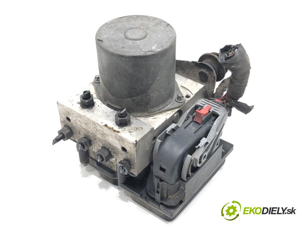 AUDI A4 B8 Kombi 2015 110 kW 2.0 TDI 1968 Pumpa ABS 8K0907379CN (Pumpa ABS)