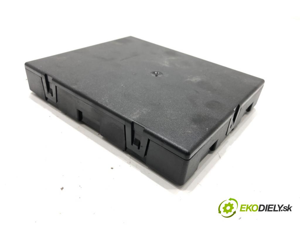 AUDI A4 B8 Kombi 2015 110 kW 2.0 TDI 1968 Modul komfortu 8K0907064KG (Modul komfortu)