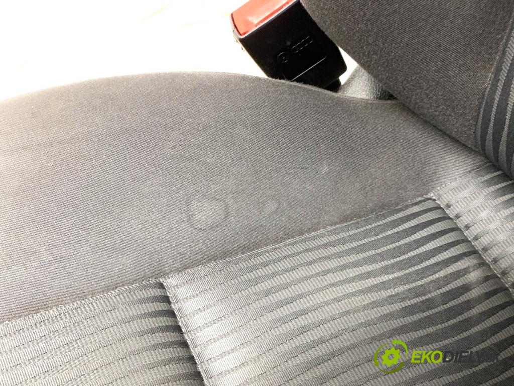 AUDI A4 B8 Kombi 2015 110 kW 2.0 TDI 1968 Sedadlo ľavy predný