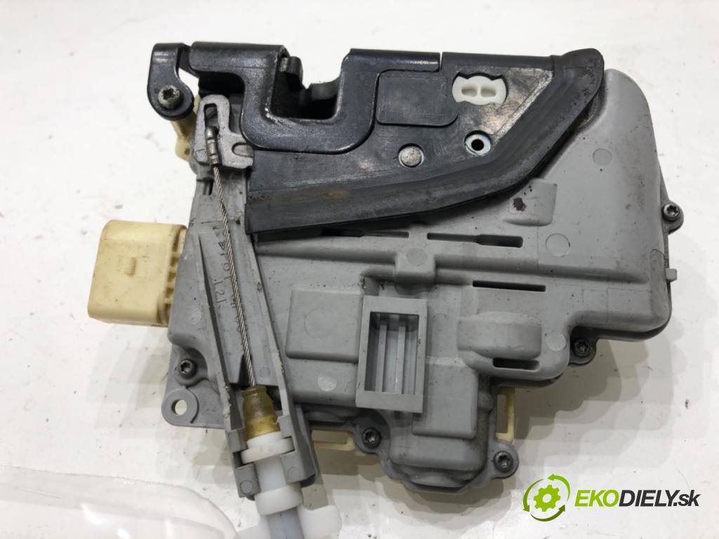 VW PASSAT B6 Kombi 2005 103 kW 2.0 TDI 1968 zámok dveře levý přední část 3C1837015A