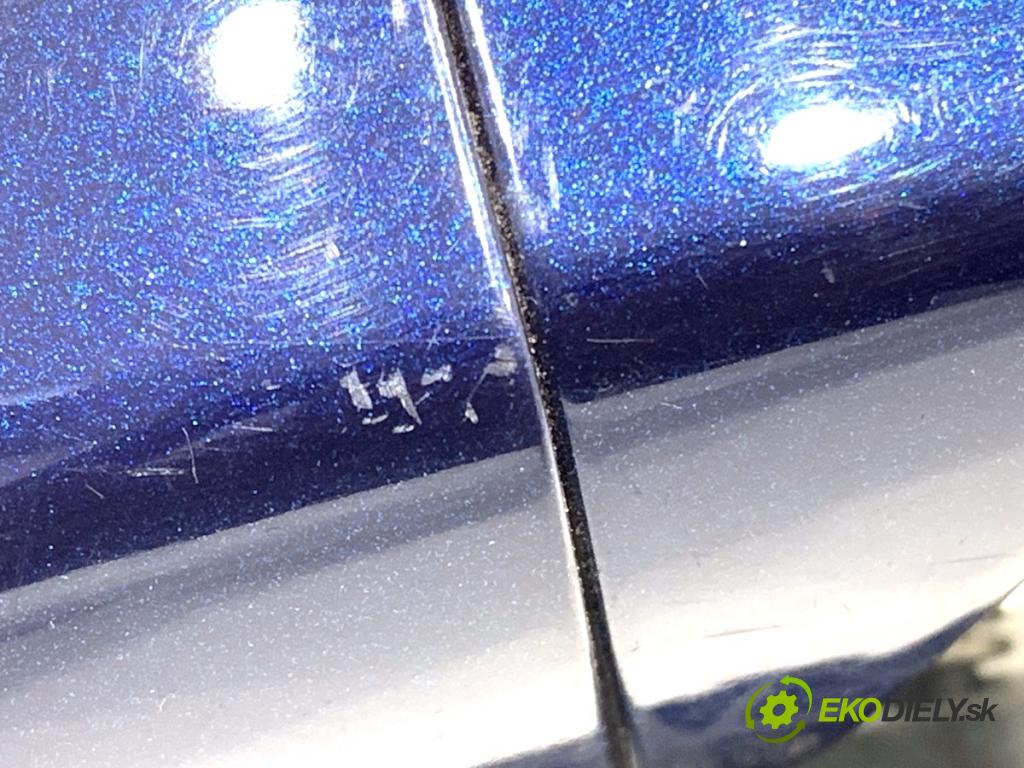 VW PASSAT B6 Kombi 2005 103 kW 2.0 TDI 1968 Kľučka vonkajšia ľavy predný