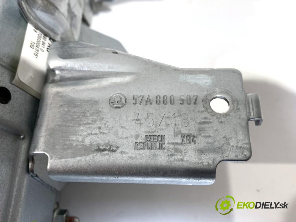 SKODA KAROQ SUV 2018 85 kW 1.6 TDI 1598 Palubná doska VANKÚŠ: spolujazdca volantu 57A880201A 57A880204D