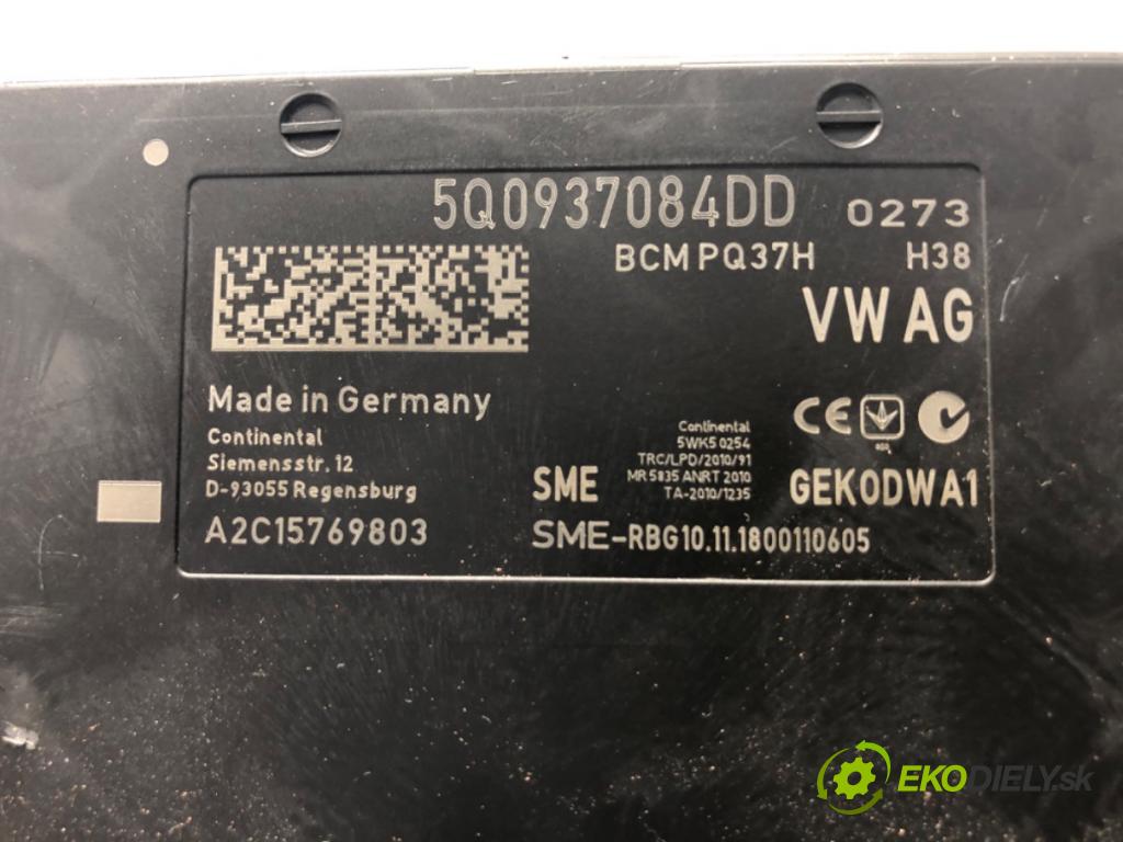 SKODA KAROQ SUV 2018 85 kW 1.6 TDI 1598 Modul komfortu 5Q0937084DD (Modul komfortu)