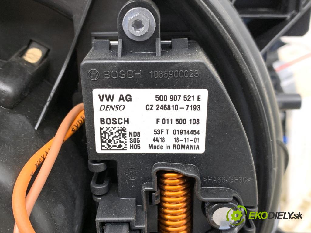 SKODA KAROQ SUV 2018 85 kW 1.6 TDI 1598 topné těleso radiátor topení komplet KOMBAJN 5Q1816005AK (Radiátory topení)