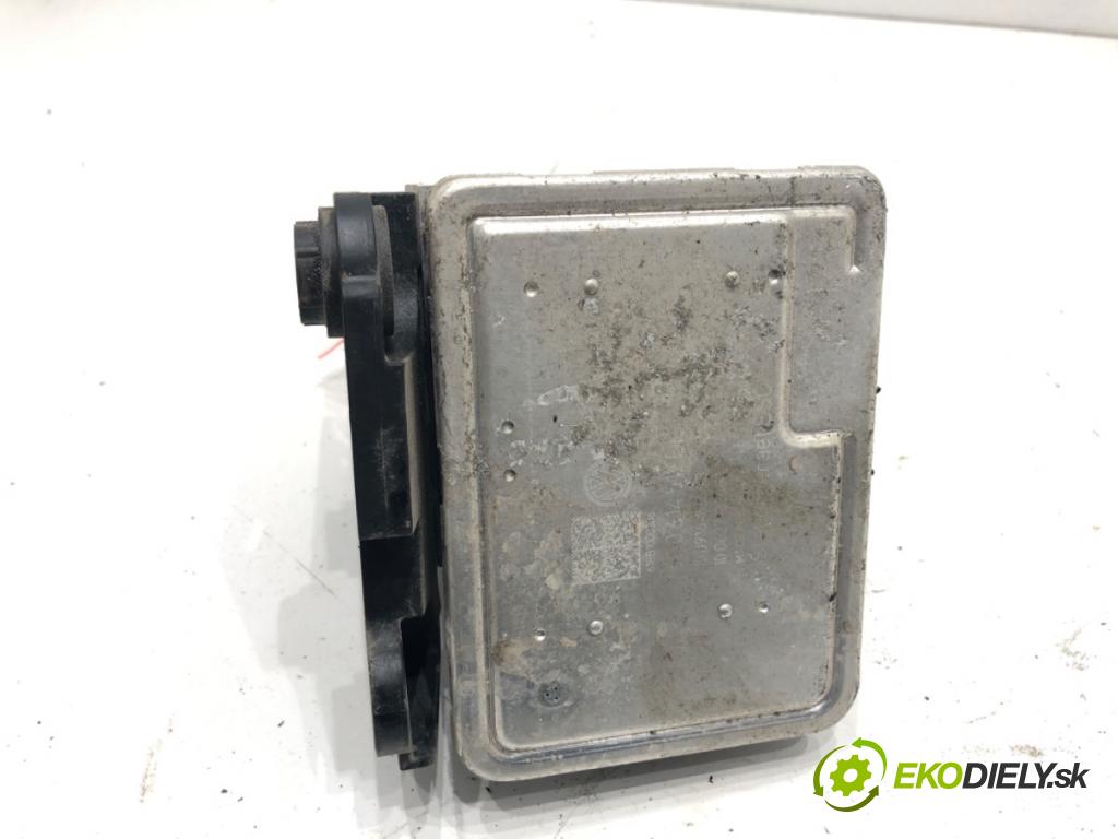 SKODA KAROQ SUV 2018 85 kW 1.6 TDI 1598 Pumpa ABS 5Q0614517DE (Pumpa ABS)