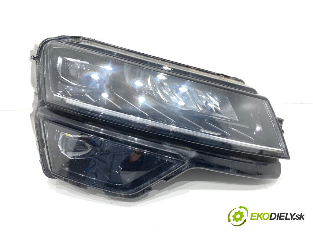 SKODA KAROQ SUV 2018 85 kW 1.6 TDI 1598 světlomet pravý přední část 57B941016B