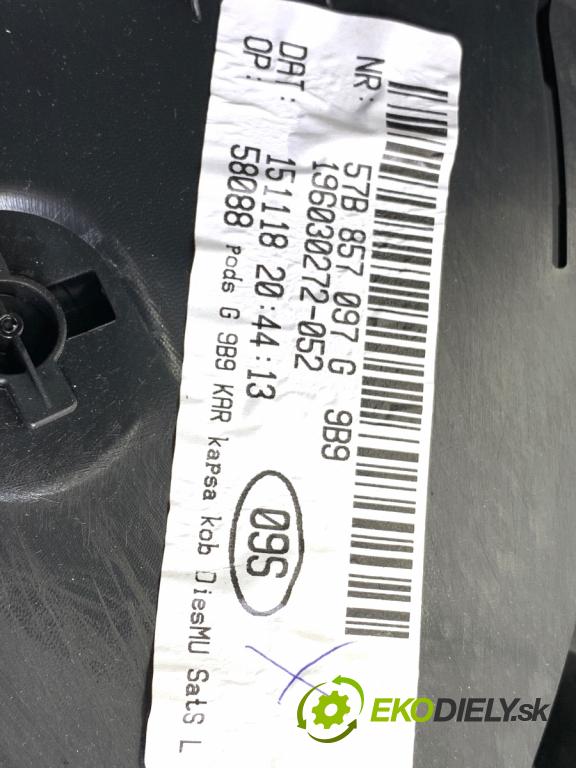 SKODA KAROQ SUV 2018 85 kW 1.6 TDI 1598 Priehradka, kastlík spolujazdca  (Priehradka (kastlík))