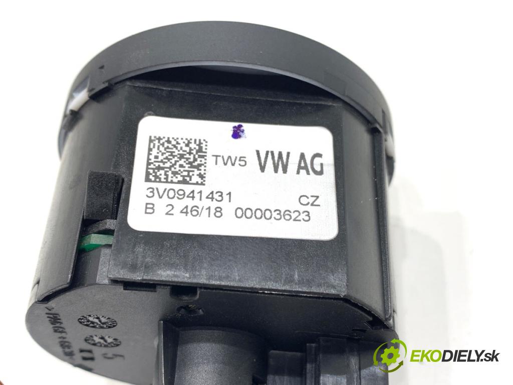 SKODA KAROQ SUV 2018 85 kW 1.6 TDI 1598 spínač světel 3V0941431