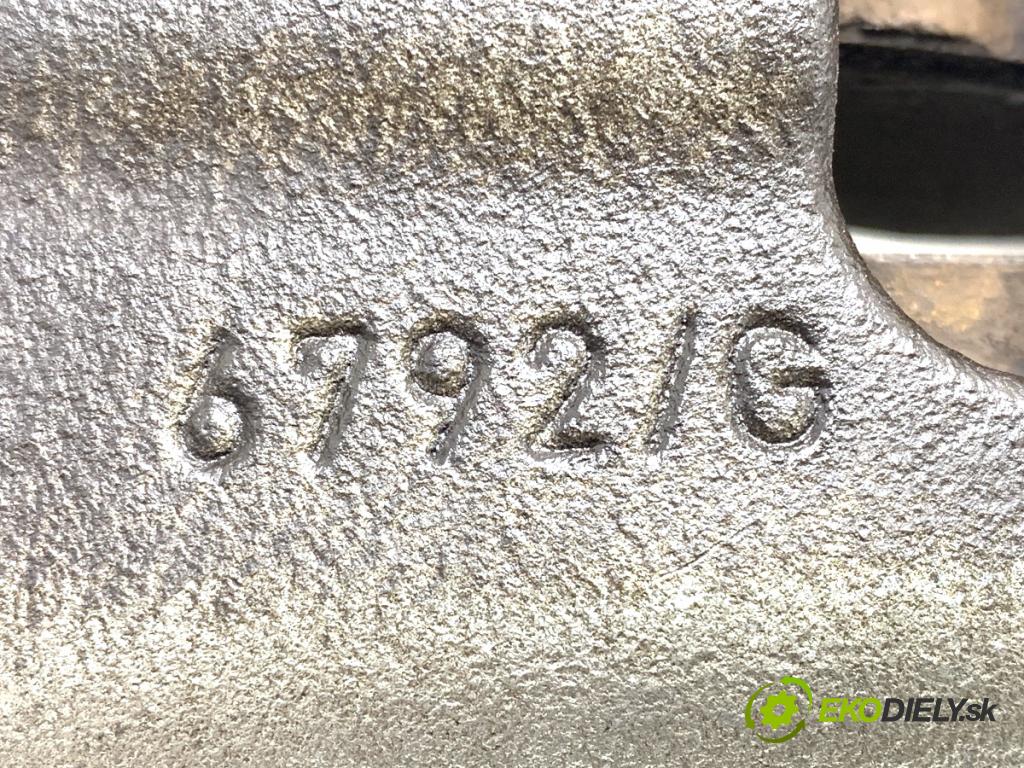 SKODA KAROQ SUV 2018 85 kW 1.6 TDI 1598 Brzdič strmeň pravy predný 6792/G