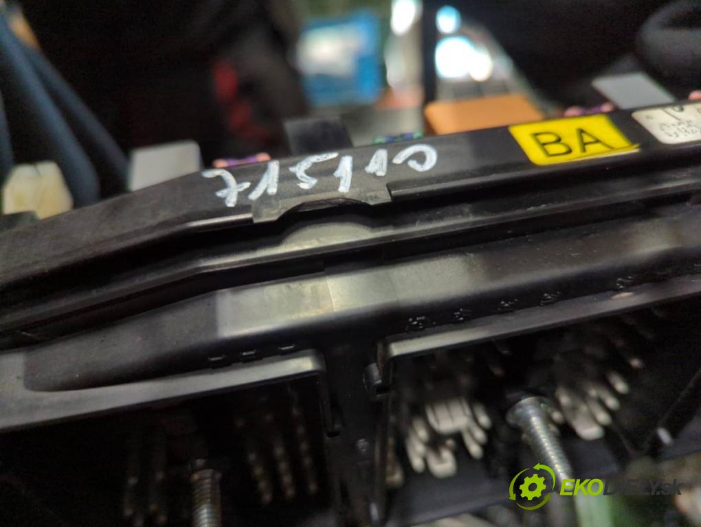 OPEL ANTARA A SUV 2007 110 kW 2.0 CDTI 4x4 1991 Skrinka poistková  (Poistková skrinka)