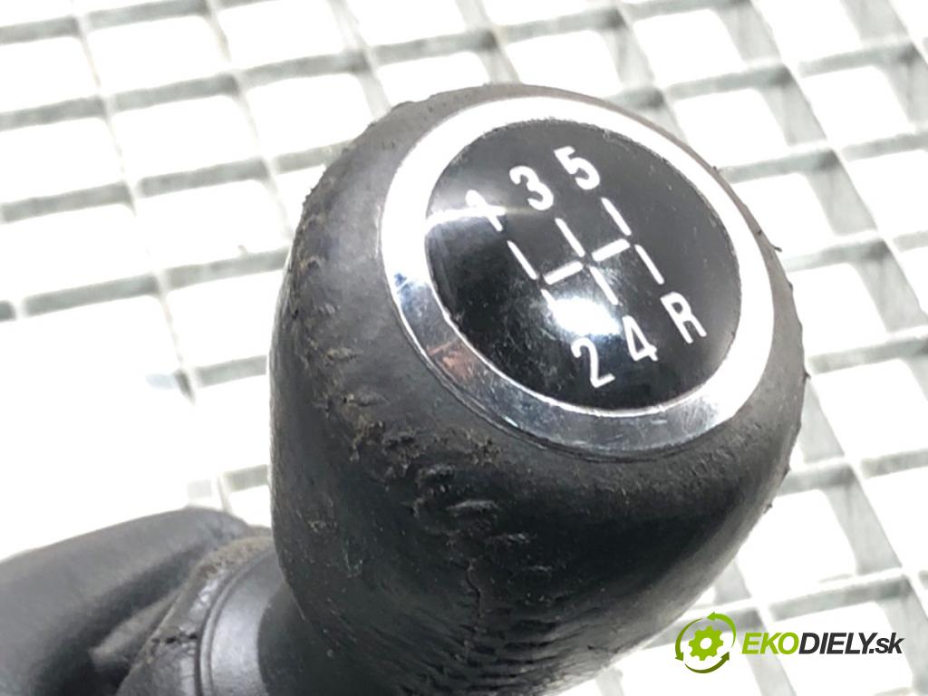 OPEL ANTARA A SUV 2007 110 kW 2.0 CDTI 4x4 1991 kulisa  (Rýchlostné páky / kulisy)