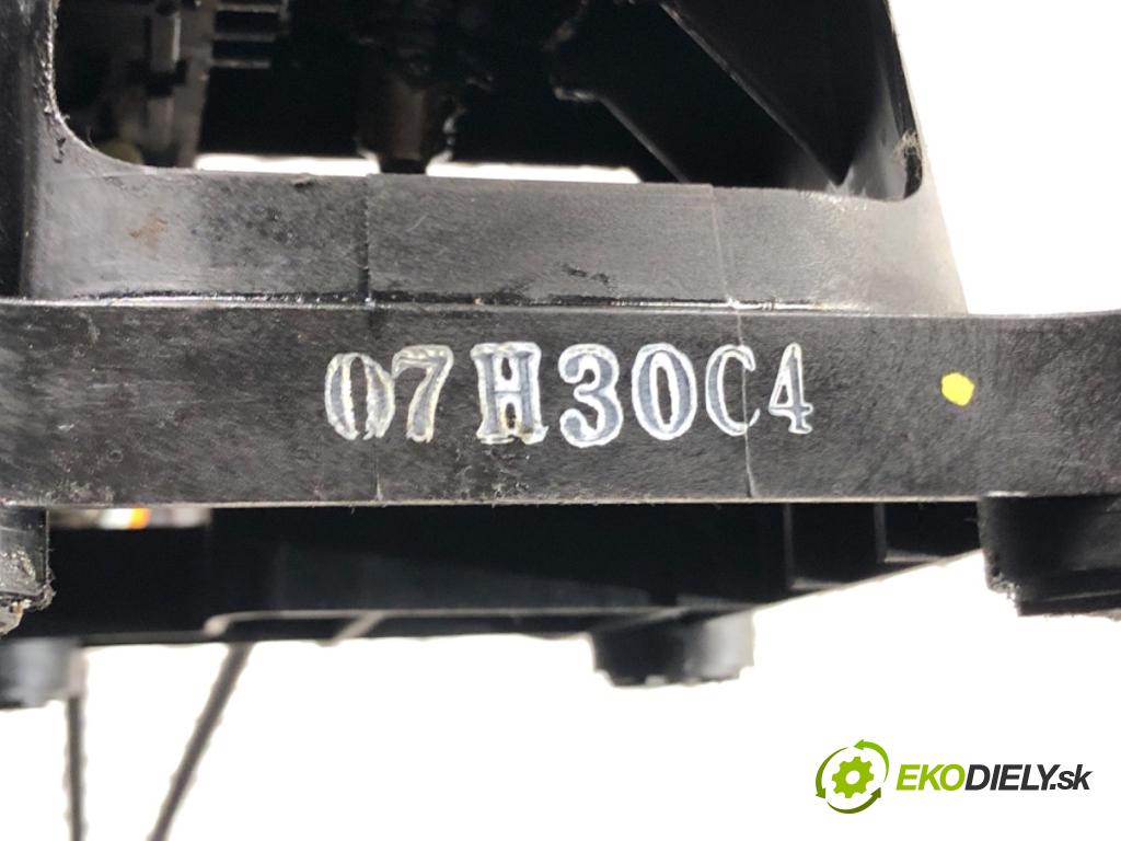 OPEL ANTARA A SUV 2007 110 kW 2.0 CDTI 4x4 1991 Kulisa  (Rýchlostná páka (kulisa))