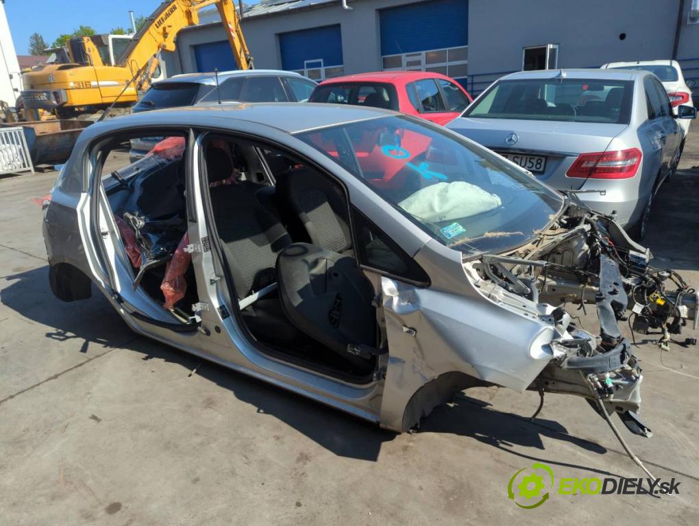 OPEL CORSA E liftback 2018 55 kW 1.4 (08, 68) 1398 KAROSERIA ČTVRŤÁK blatník zadní část levý pravý práh střecha PODŁUŻNICA levý pravý