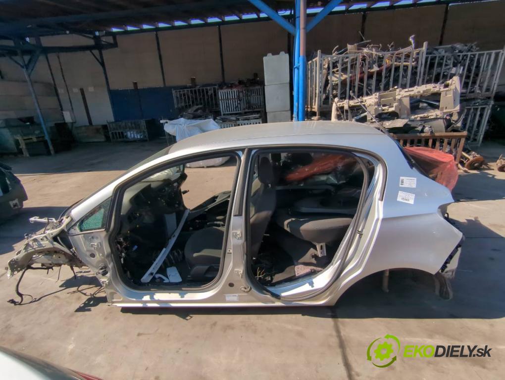 OPEL CORSA E liftback 2018 55 kW 1.4 (08, 68) 1398 KAROSERIA ČTVRŤÁK blatník zadní část levý pravý práh střecha PODŁUŻNICA levý pravý