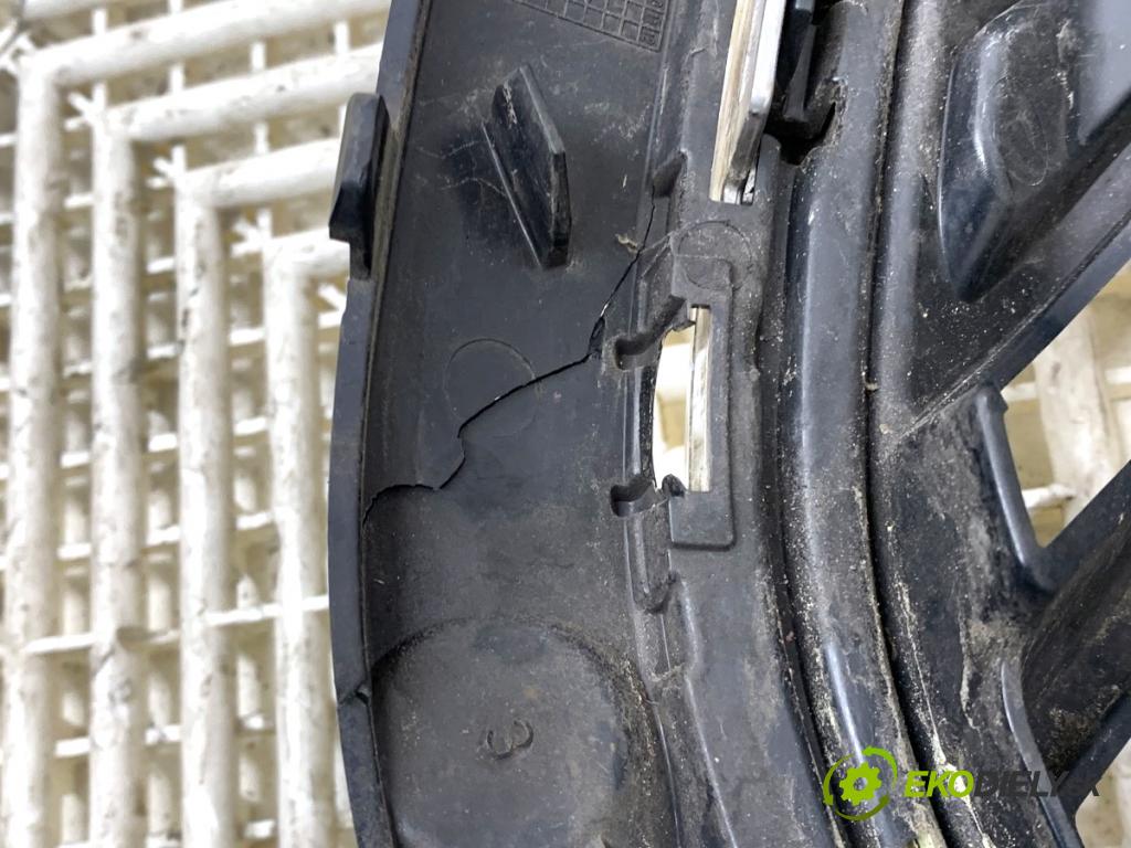 SKODA KAROQ SUV 2018 85 kW 1.6 TDI 1598 mřížka maska 57A853653B (Mřížky (masky) chladičů)