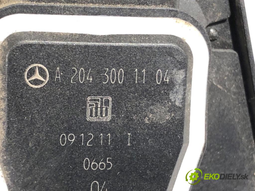 MERCEDES-BENZ W212 sedan 2012 155 kW E 350 BlueTEC (212.024) 2987 Potenciometer plynu 2043001104 (Potenciometer plynového pedálu)