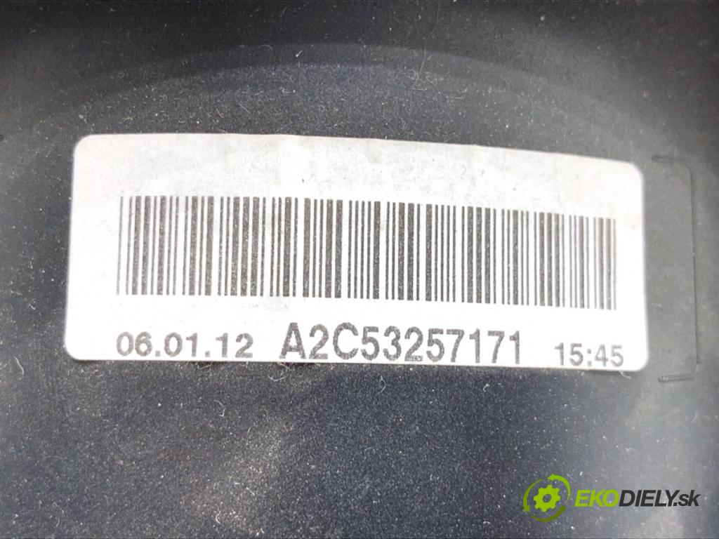 MERCEDES-BENZ W212 sedan 2012 155 kW E 350 BlueTEC (212.024) 2987 Prístrojovka A2129004313 (Prístrojová doska)