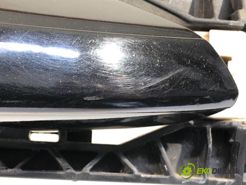 MERCEDES-BENZ W212 sedan 2012 155 kW E 350 BlueTEC (212.024) 2987 Kľučka vonkajšia pravy zad A2047601634