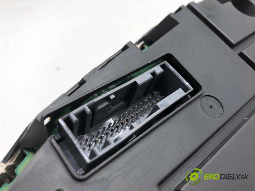 FORD MONDEO MK4 Kombi 2007 103 kW 2.0 TDCi 1997 Prístrojovka 7M2T-10849-CF (Prístrojová doska)