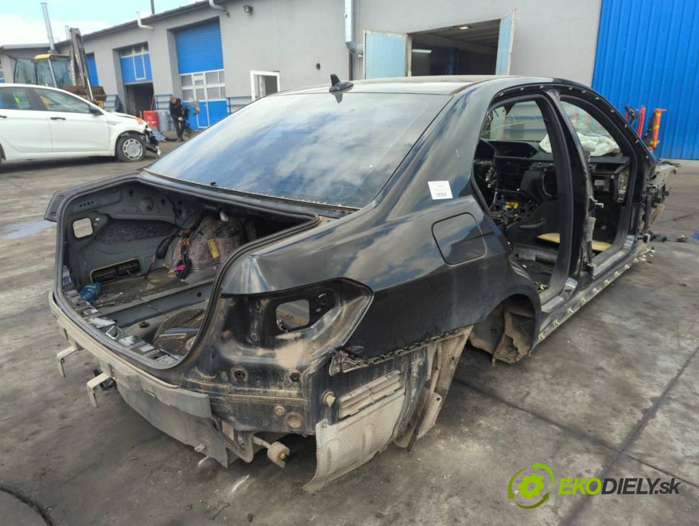 MERCEDES-BENZ W212 sedan 2012 155 kW E 350 BlueTEC (212.024) 2987 KAROSERIA ČTVRŤÁK blatník zadní část levý pravý práh střecha PODŁUŻNICA levý pravý