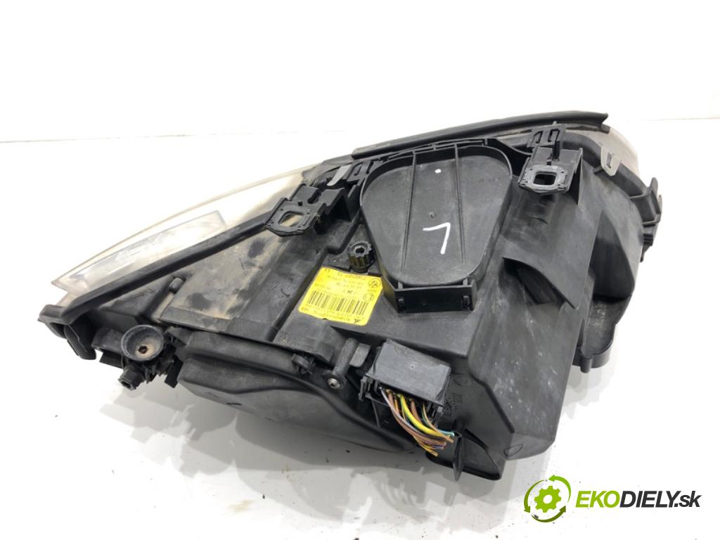 BMW E92 coupe 2009 125 kW 320 i 1995 světlomet levý přední část XENON 7162127