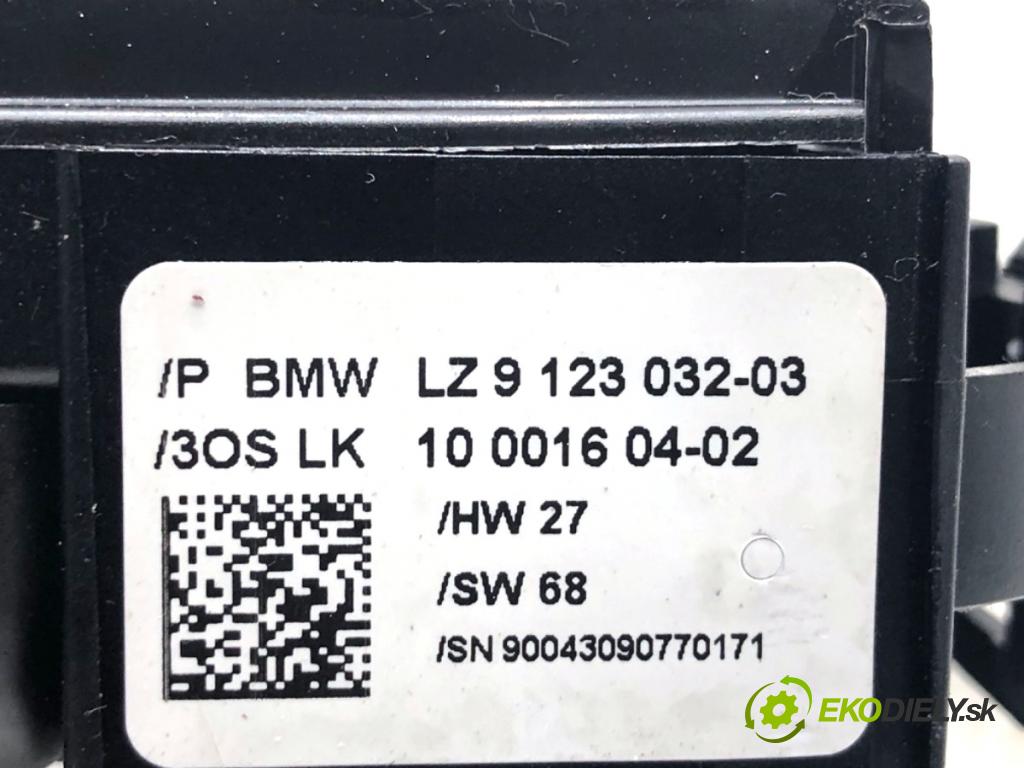 BMW E92 coupe 2009 125 kW 320 i 1995 Prepínač kombinovaný 9123032 (Prepínacie páčky pod volantom)