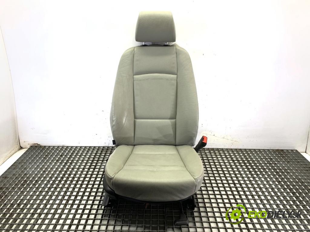 BMW E92 coupe 2009 125 kW 320 i 1995 Sedadlo pravy predný 