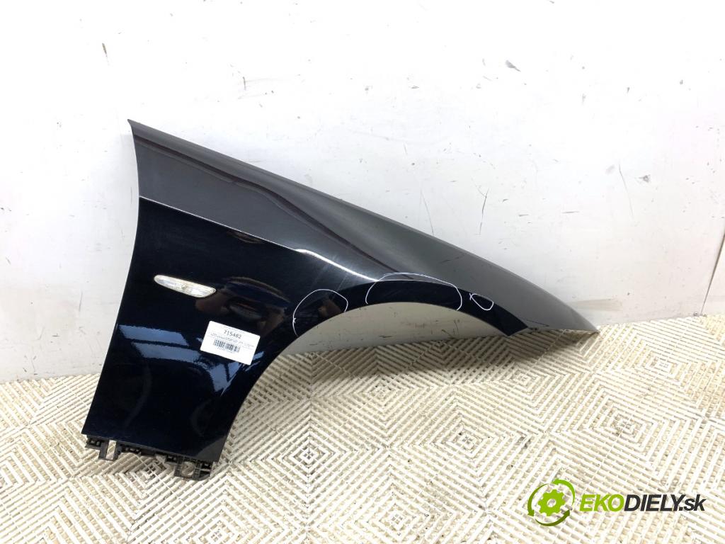 BMW E92 coupe 2009 125 kW 320 i 1995 blatník pravý přední část 