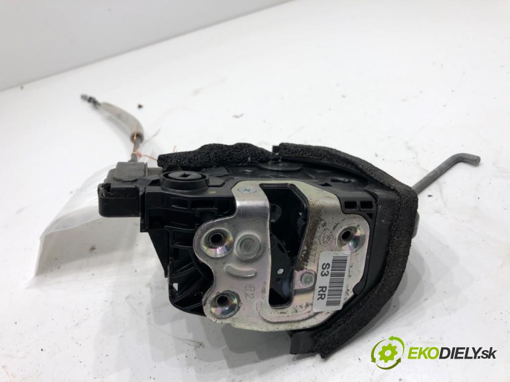 KIA RIO IV liftback 2017 73 kW 1.4 1368 zámok dveře pravý zadní část 81420-H8010