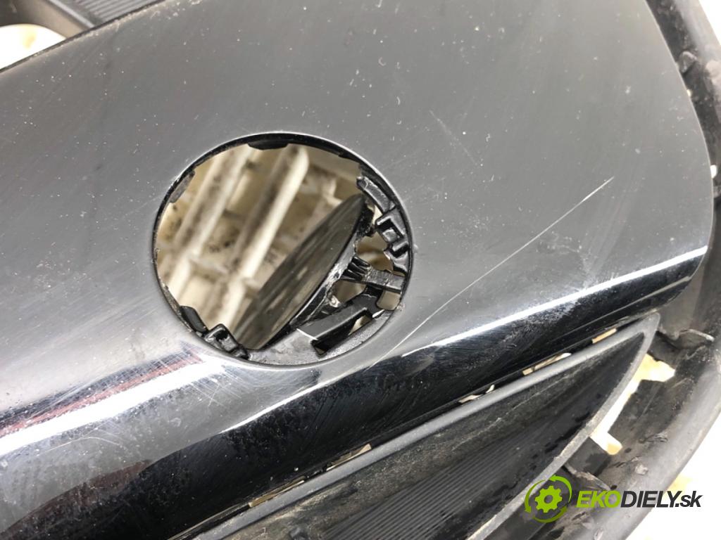 KIA RIO IV liftback 2017 73 kW 1.4 1368 Mriežky nárazníka predný 86562-H8030 (Mriežka predná (maska chladiča))