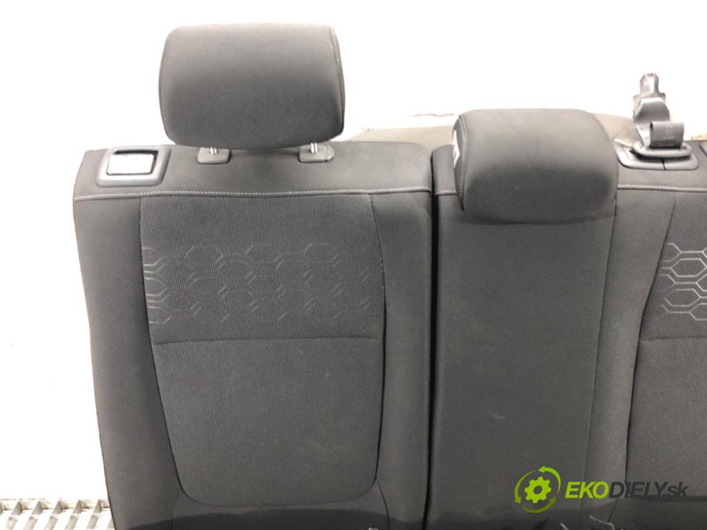 KIA RIO IV liftback 2017 73 kW 1.4 1368 Sedadlo druhý rad