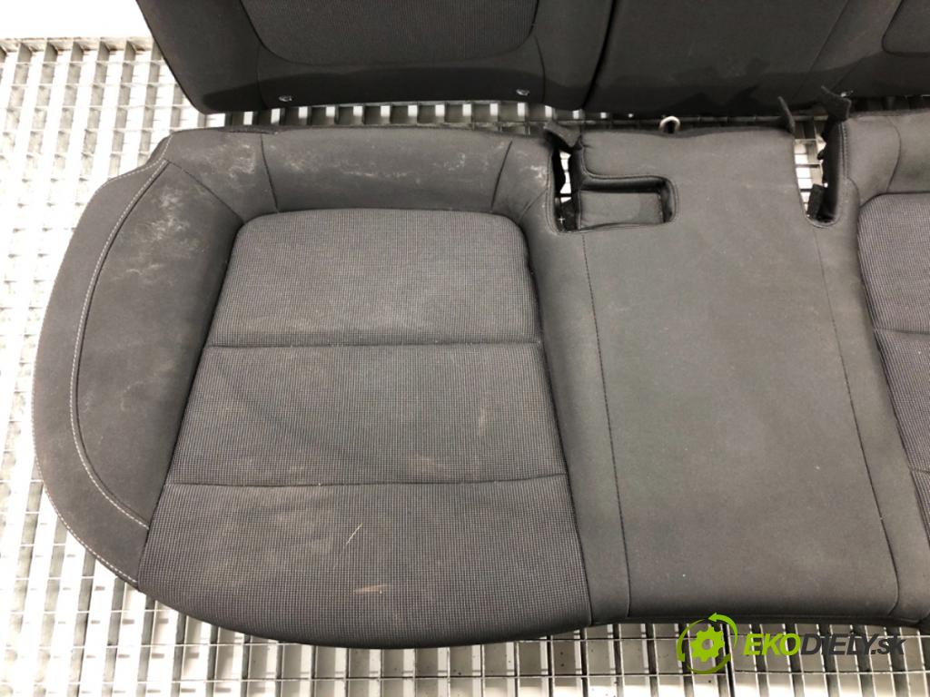 KIA RIO IV liftback 2017 73 kW 1.4 1368 Sedadlo druhý rad