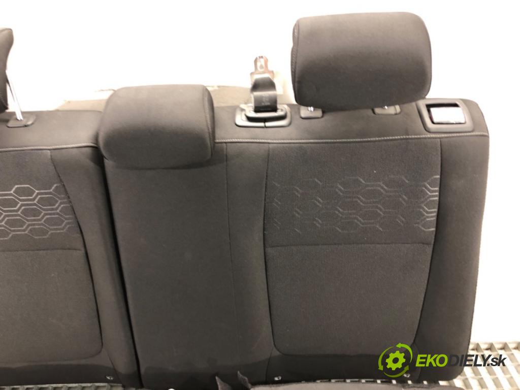 KIA RIO IV liftback 2017 73 kW 1.4 1368 Sedadlo druhý rad
