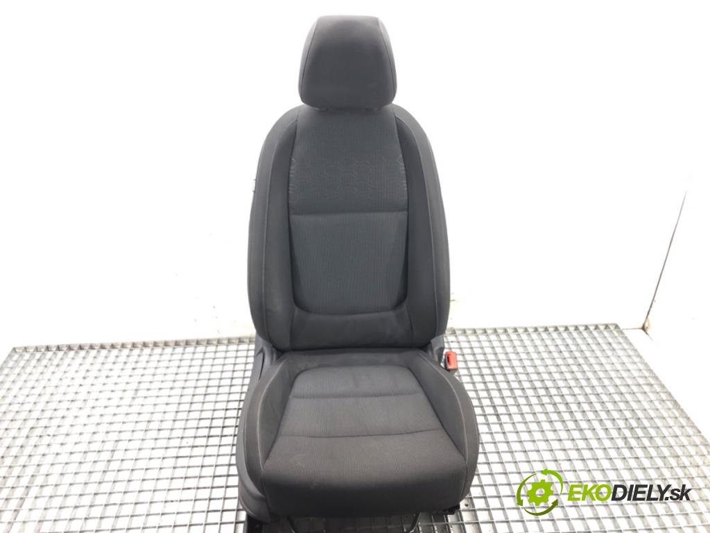 KIA RIO IV liftback 2017 73 kW 1.4 1368 Sedadlo pravy predný 