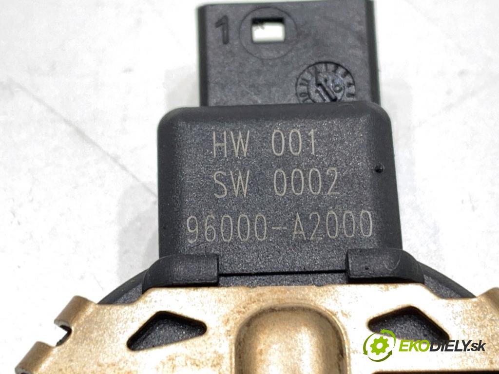 KIA RIO IV liftback 2017 73 kW 1.4 1368 Snímač dažďa 96000-A2000 (Snímač dažďa)