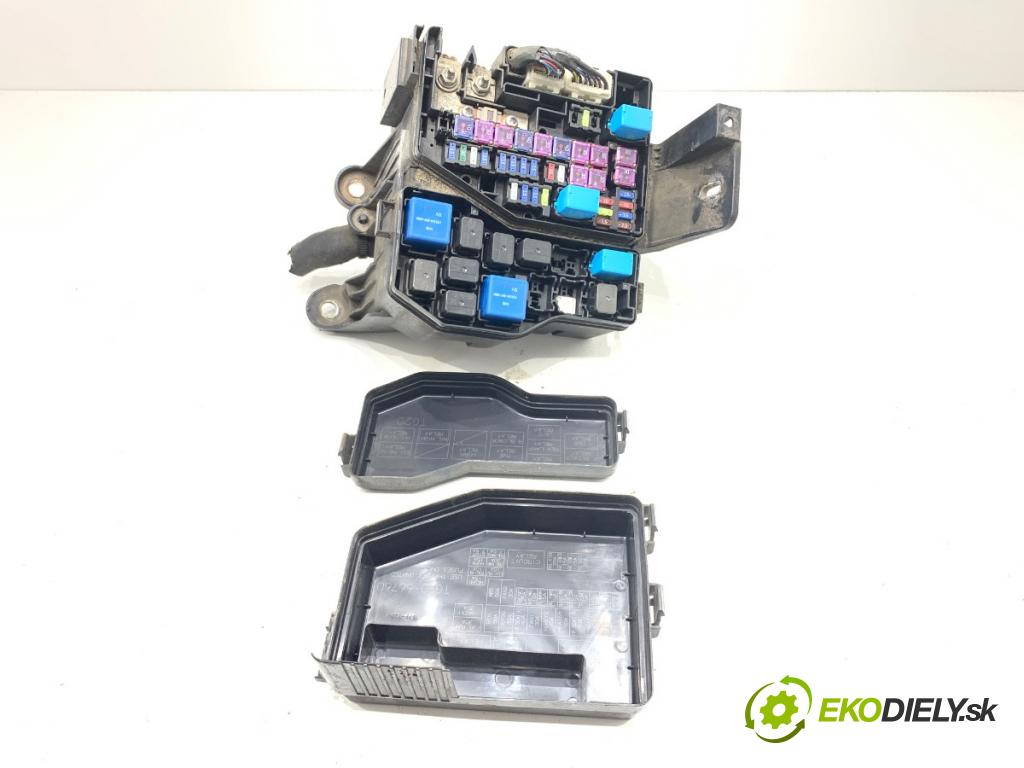 MAZDA CX-9 SUV 2012 204 kW 3.7 3726 skříňka poistková  (Pojistkové skříňky)