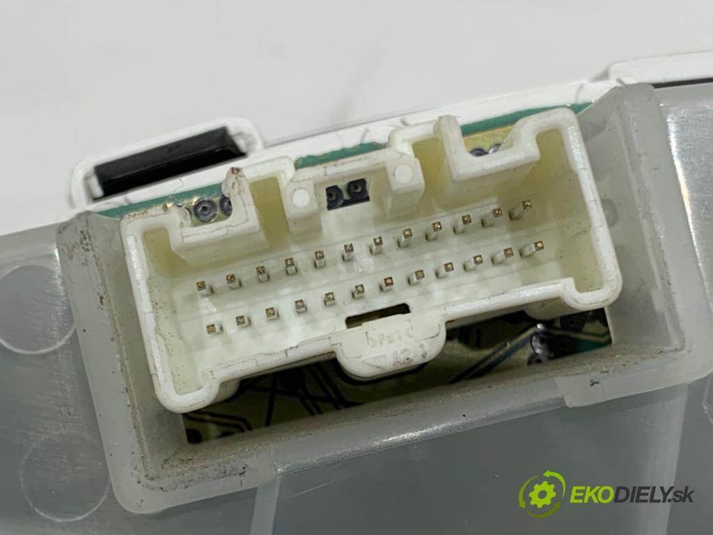 MAZDA CX-9 SUV 2012 204 kW 3.7 3726 Prístrojovka T8TE76C (Prístrojová doska)