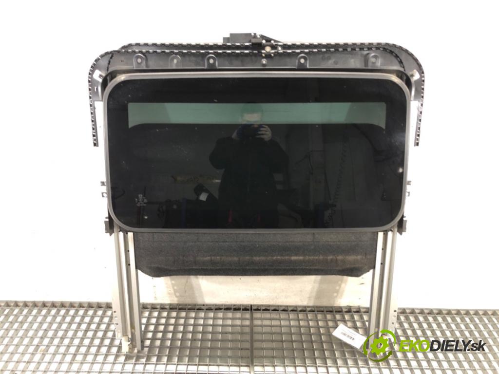 MAZDA CX-9 SUV 2012 204 kW 3.7 3726 strešné okno T135-V04 (Sklo karosérie)