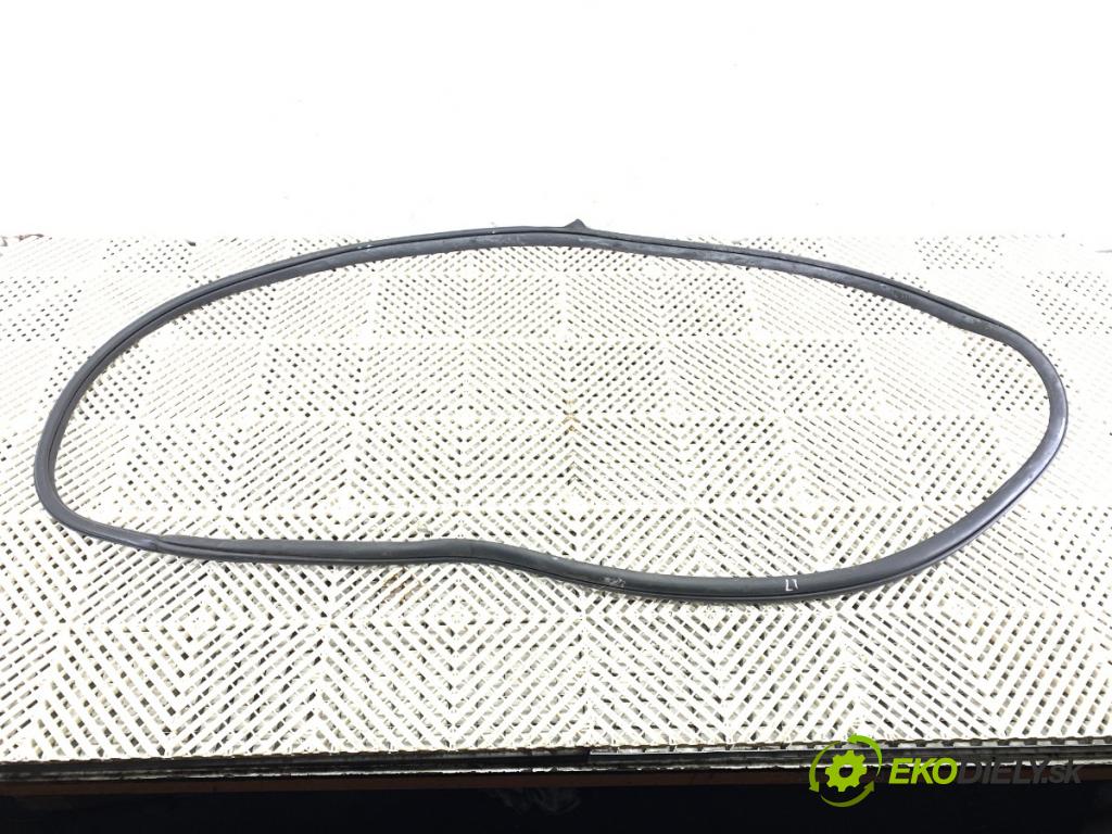 MAZDA CX-9 SUV 2012 204 kW 3.7 3726 těsnění dveře zadní část levá strana 50CS-T03 (Ostatní)