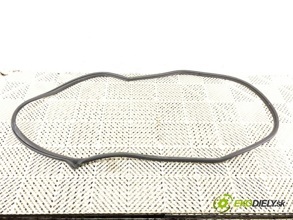 MAZDA CX-9 SUV 2012 204 kW 3.7 3726 těsnění dveře zadní část pravá 50CS-T03 (Ostatní)